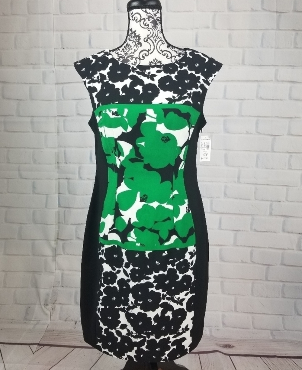 Established 1962 sz 10P side zip color block dress